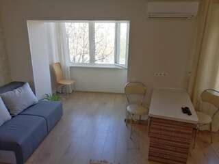 Апартаменты Квартира в центре города Херсон Апартаменты-студио-36